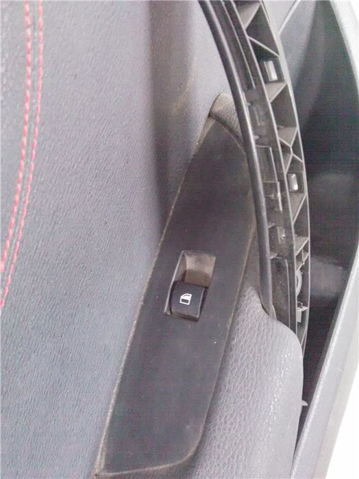Buton geam electric usa stanga spate bmw x1
