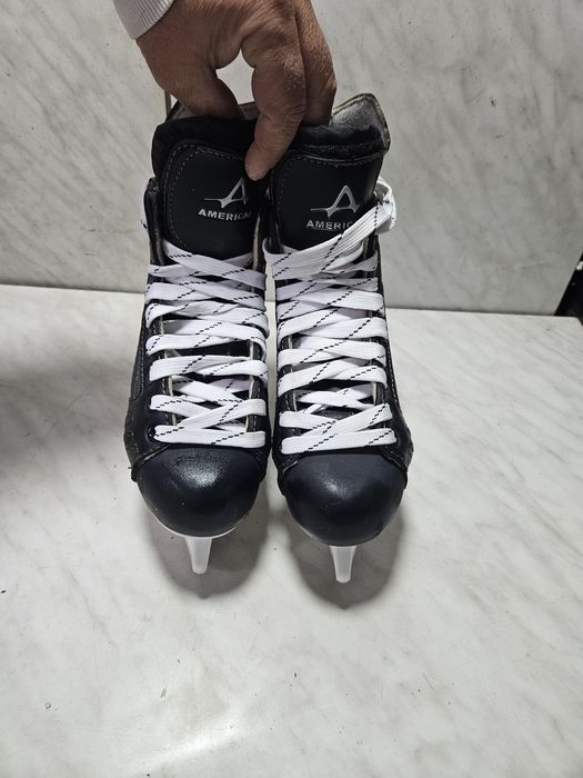 Patine 31 hochei hockey American  marime  35 (23   cm)