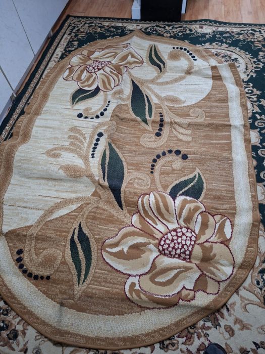 Продам ковры в хорошем состояний