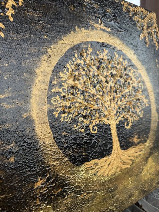 Картина - дървото на живота с камъчета цитрин