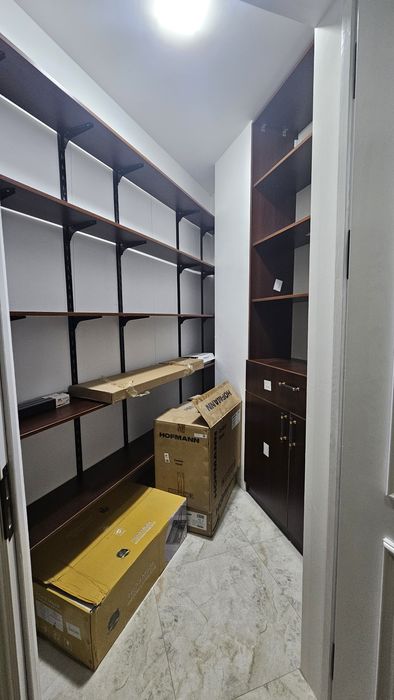 Продается 2-комнатная 78 кв.м квартира в центре Чирчика