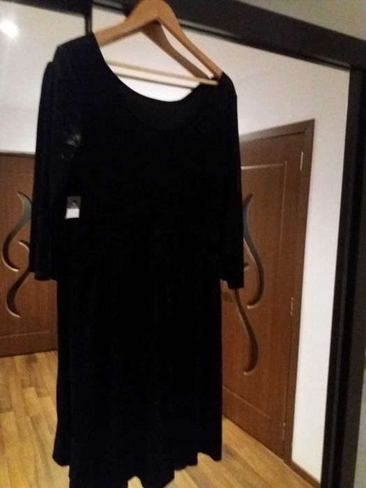 rochie din catifea neagra marimea 42-44