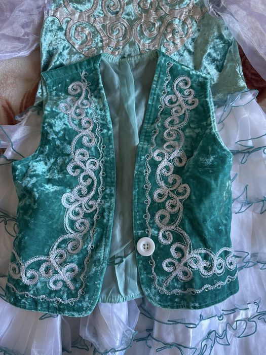 Казахское платье с жилеткой