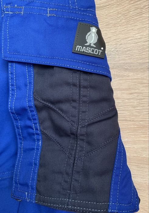 Pantaloni de lucru MASCOT