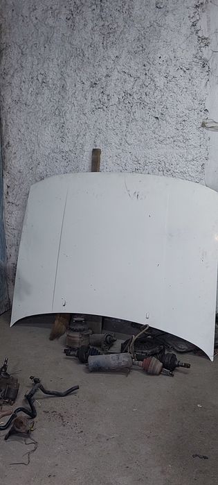 Капот пассат б3 белый