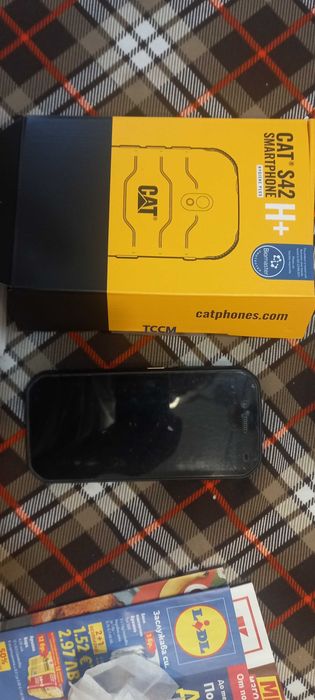 Телефон CAT S 42+