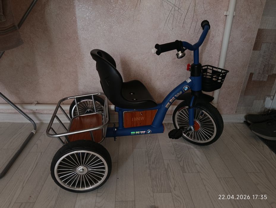 Продам трехколесный велосипед