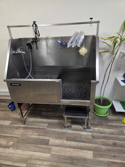 Вана за къпане на кучета (Груминг)