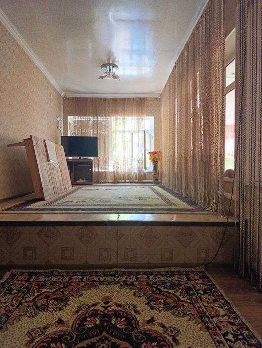 Чиназ тумани, Алмазар қирғонида 8 хонали  20 сотих ҳовли-сотилади!