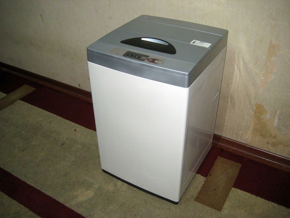 Стиральный машина SAMSUNG 6кг оригинал идеальном рабочим состоянии!