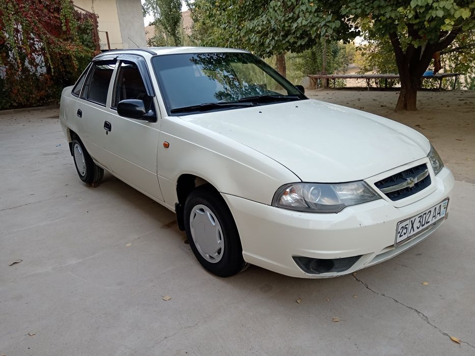 Nexia 2  2010 yil bir qol minilgan