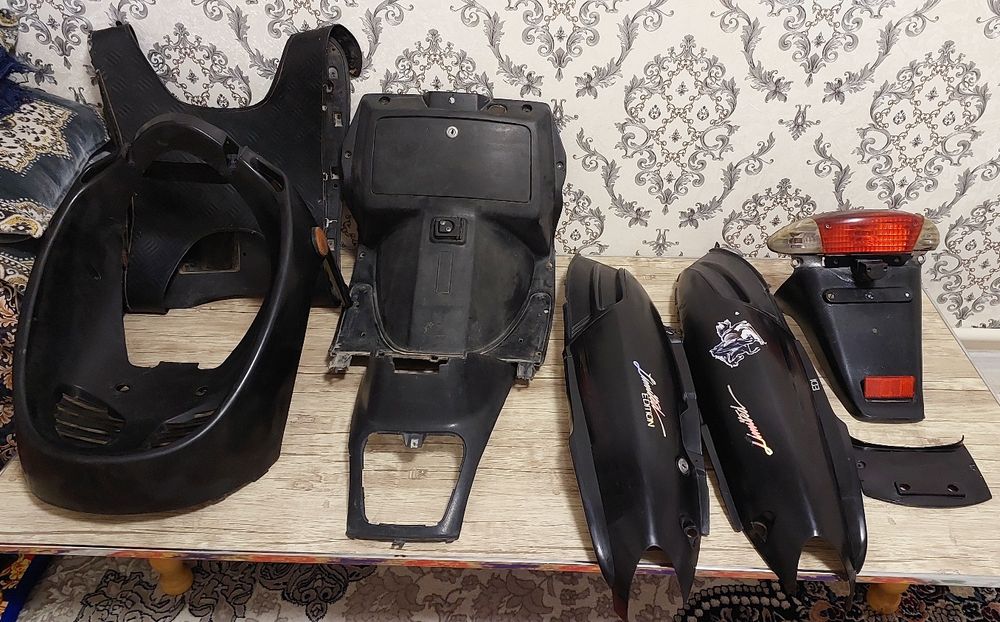 Ассалому алейкум скутерни пластиклари сотилади