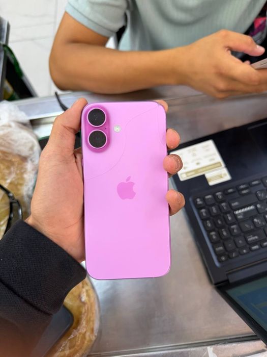 iPhone 16 б/у 256 гб