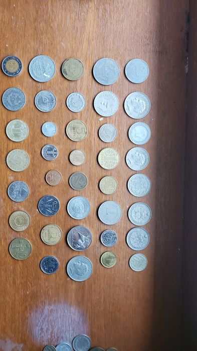 Разные монеты разных стран