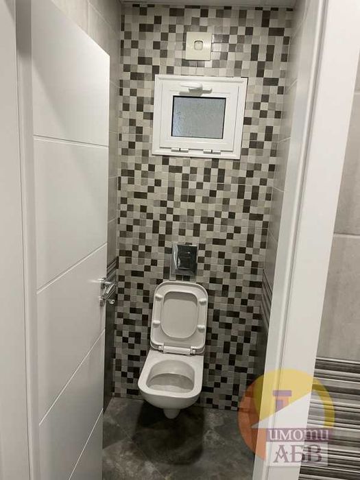 Продава се Офис в Велико Търново, Център - 230 кв.м за 1200 €/кв.м - Снимка #12