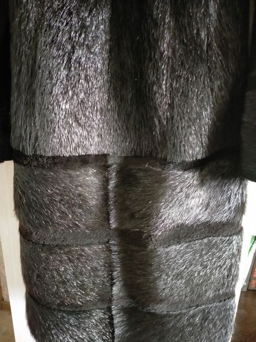 Женская нутриевая шуба