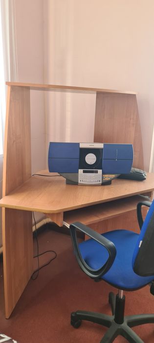 Стол компьютерный