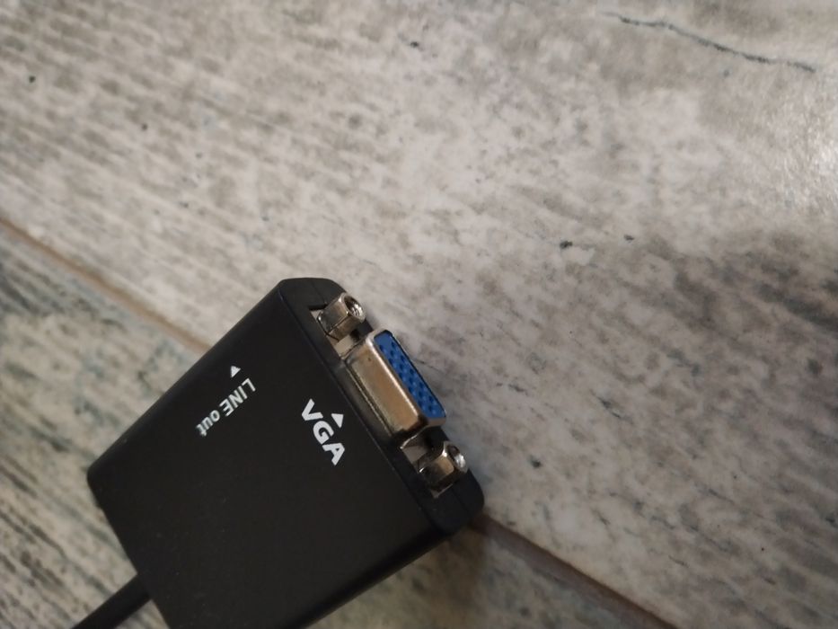 Adaptor VGA la hdmi