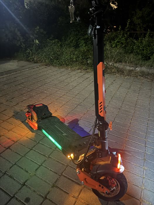 Trotineya electrica atperfomance