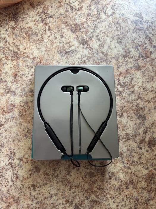 Наушники блютуз celebrat