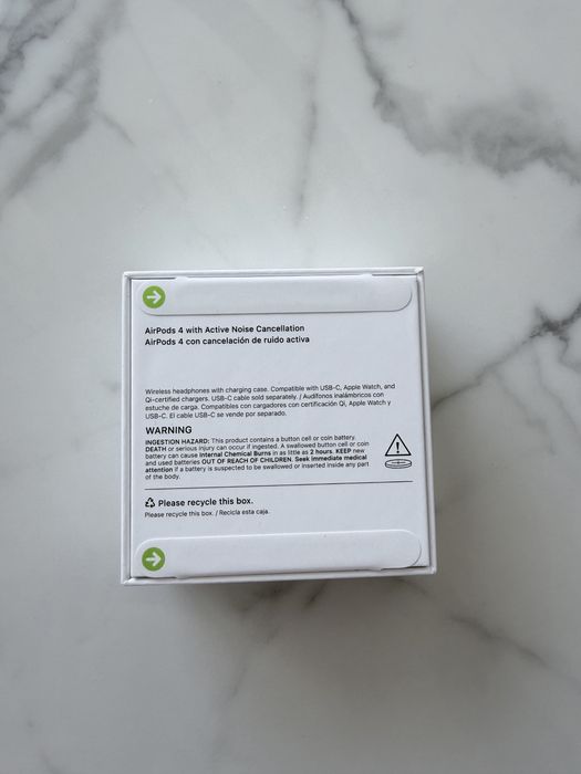 Слушалки Apple AirPods 4 ANC, бели, нови, гаранция