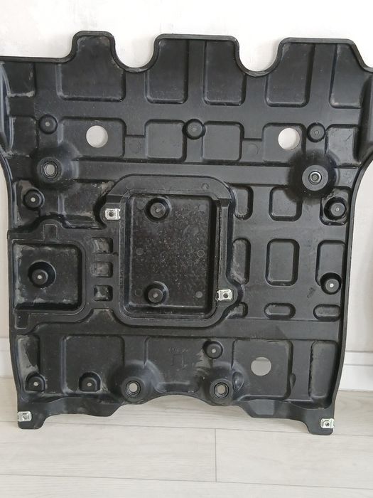 Продаю защиту двигателя