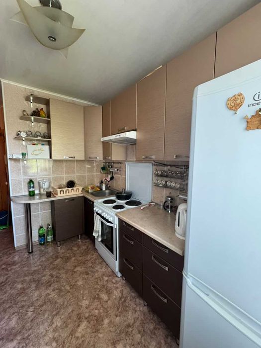 Продам 3 комн улучшенную квартиру