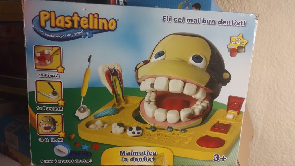 Joc "maimutica la dentist"