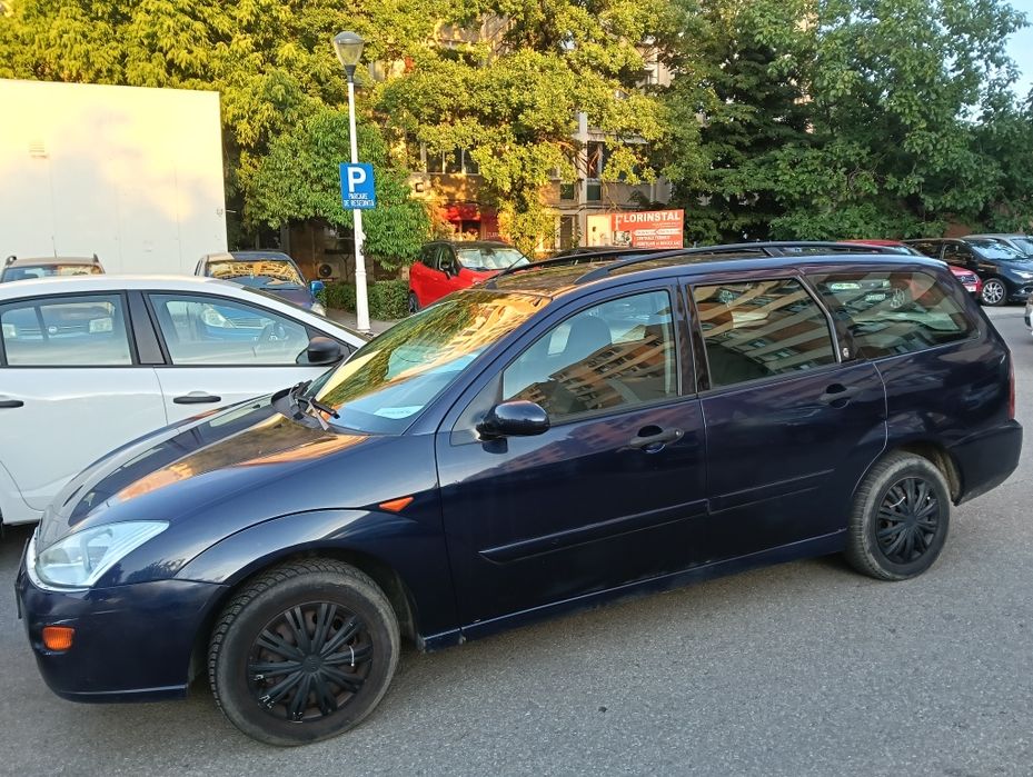FORD Focus 2000