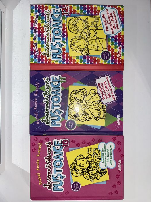 Colecție completă „Însemnările unei puștoaice” – 12 volume