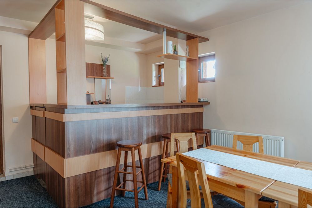 Cabana de inchiriat 25pers jacuzzi inclus