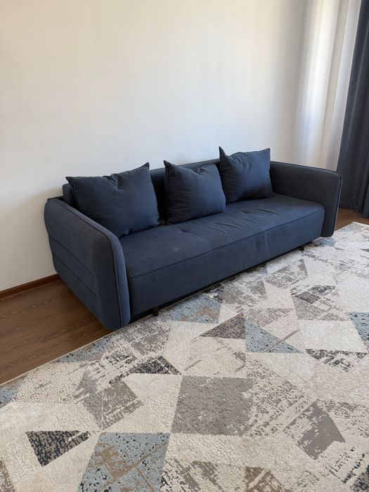 Срочно продаю диван