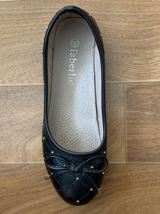 Продам чёрные балетки для девочки