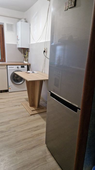 Închiriez cameră
