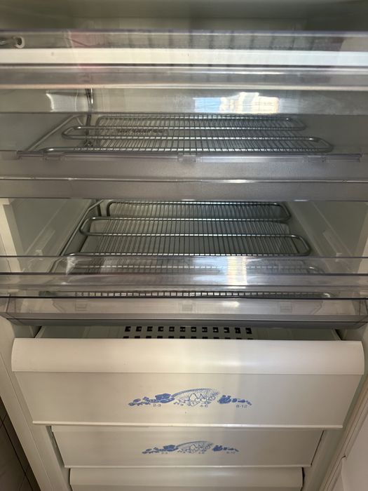 Фризер Whierlpool -почти неупотребяван