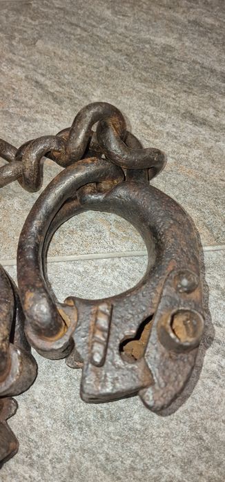 Cătușe lanțuri de picioare