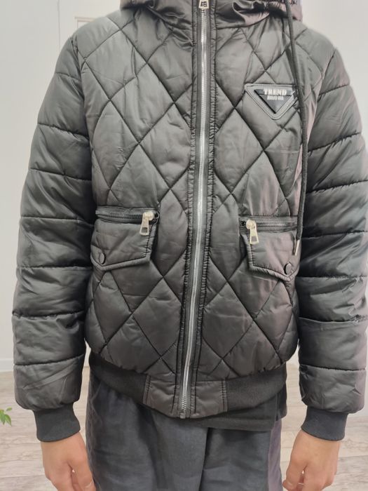 Продам куртку для мальчика весна