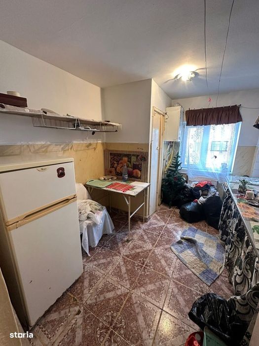 De vanzare apartament cu 2 camere și 2 bai, zona Hotel Roman, 55.000e