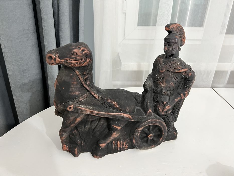 Керамический набор: фигурка + 6 рюмок