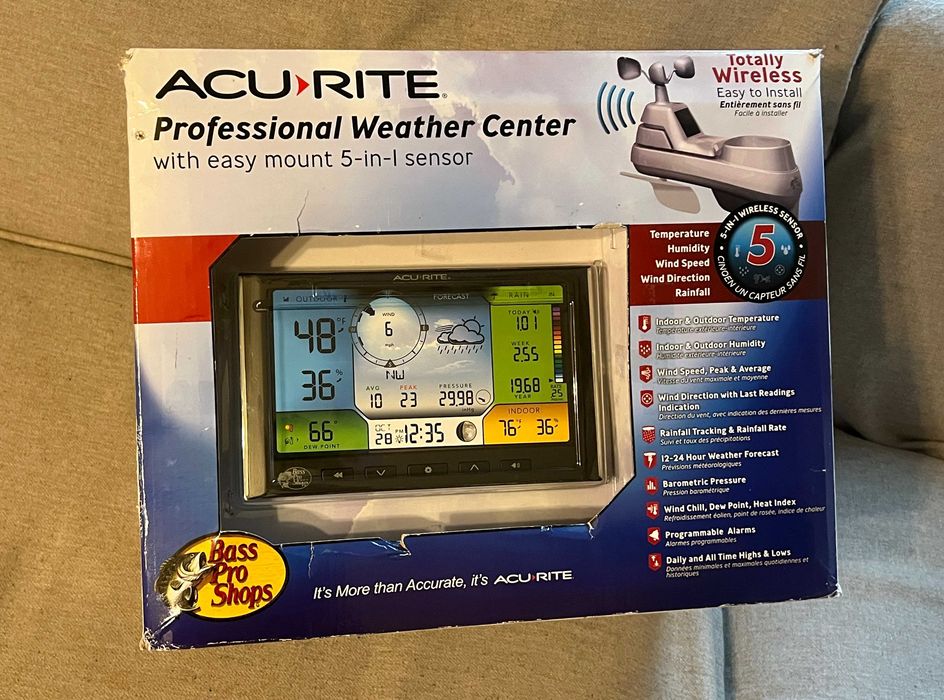 Statie meteo profesionala AcuRite 5 in 1 noua completa