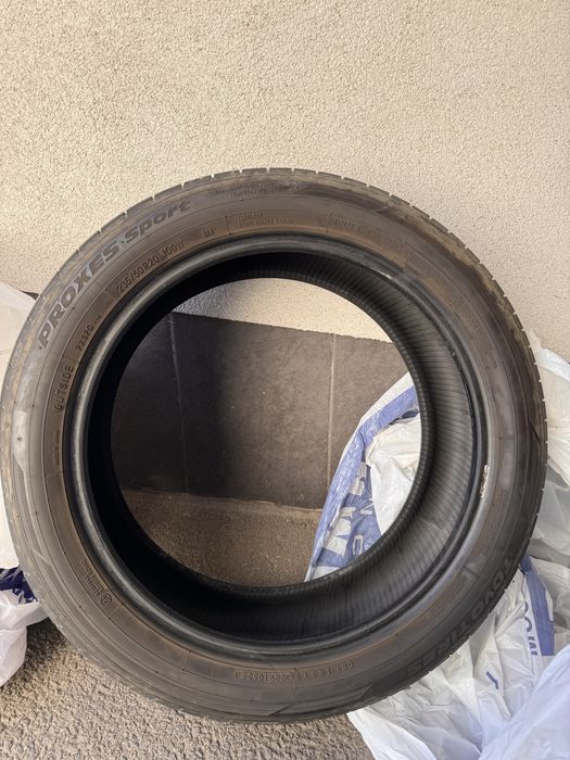 Toyo Proxes Sport 235/50/20