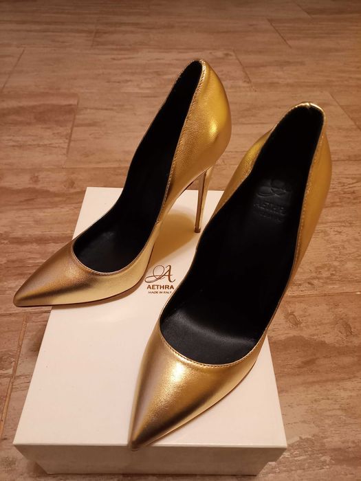 Pantofi piele  nr 38