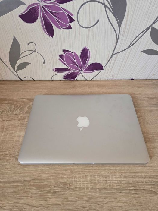 MacBook Pro (Retina, 13, )