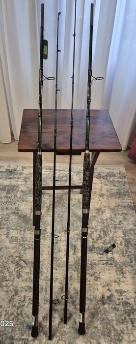 Vand 2 buc madcat black series 2.85 m pret ambele