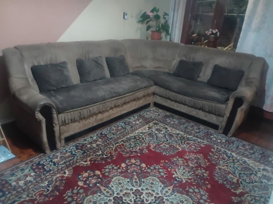 Диван  ъглов  Голям