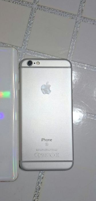 Продам  Айфон 6s