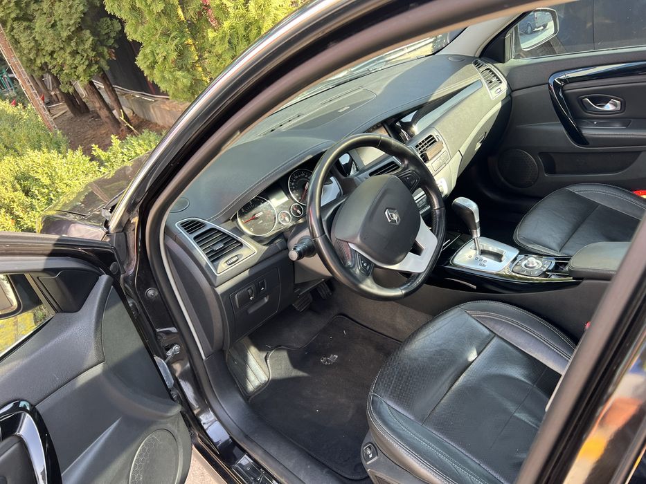 Renault Laguna 3-automata-2014-Initiale Paris- 2.0 dCi 173cp