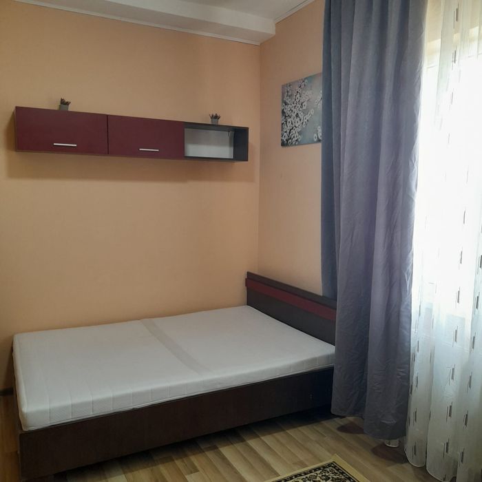 Proprietar închiriez garsonieră