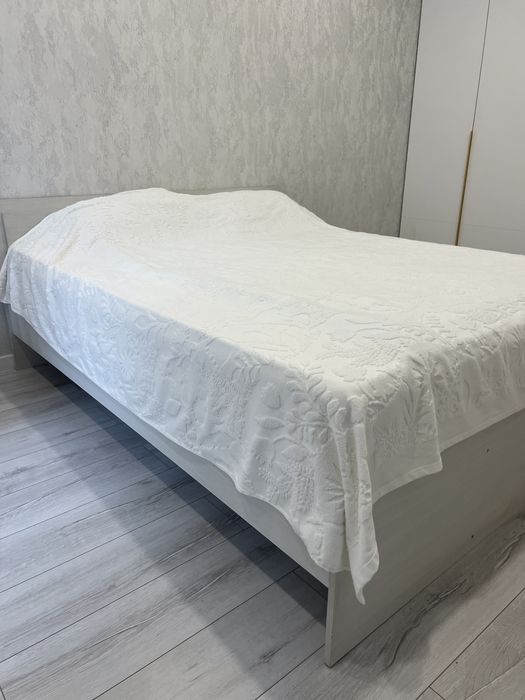 Кровать двуспальная 160*200