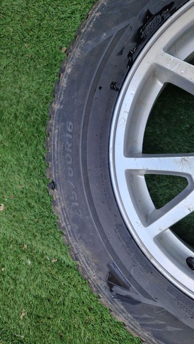 Set 4 jante aliaj+4 anvelope iarna Laufen 215/60/r16 99H